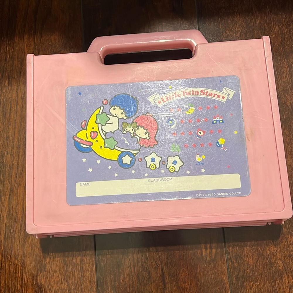 Vintage Twin little star’s crayon box